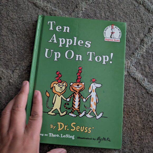 Dr Seuss bundle books..green eggs and ham, foot book, hop on pop, Bernstein b bo - Picture 5 of 16